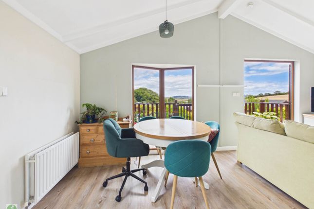4 Acorn View, Oaklands Park, Polperro Road, Looe photo 4