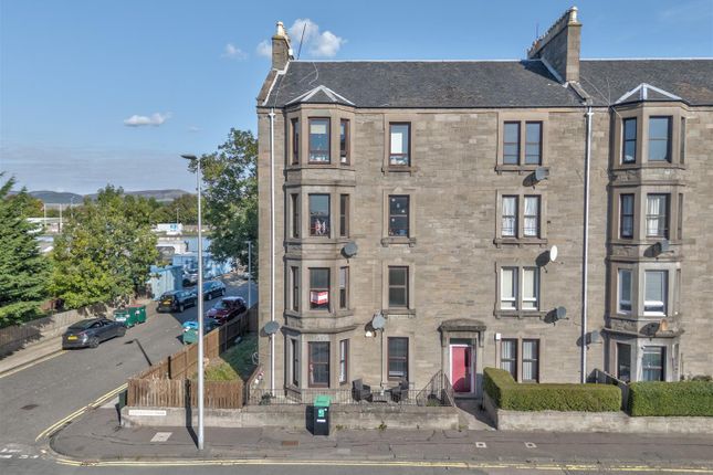 1R 321 Clepington Road Dundee-5.Jpg