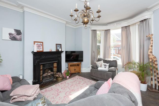 Town house for sale in Westgate Bay Avenue, Westgate-On-Sea