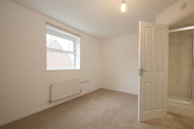 Swift Close, Slough photo 4