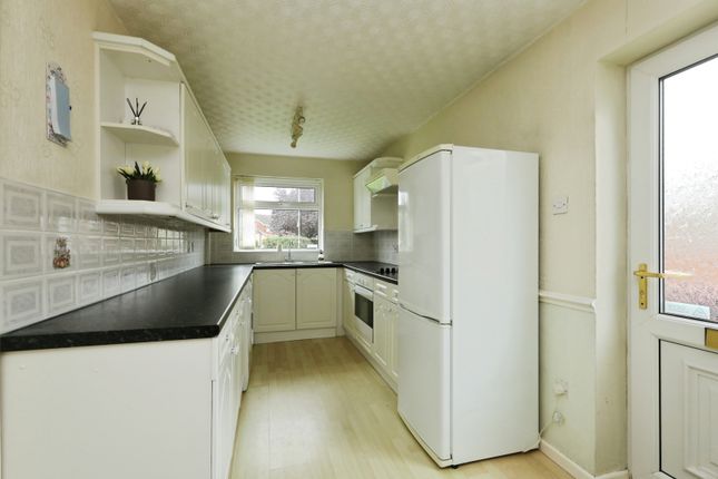 27, Autumn Drive, Rotherham photo 4