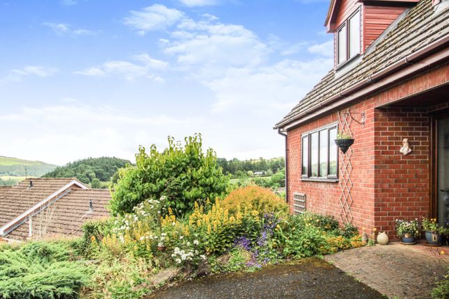 Modern Detached 4 Bed House, Knighton