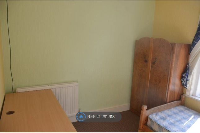 B Talbot Road, Winton, Bournemouth photo 3