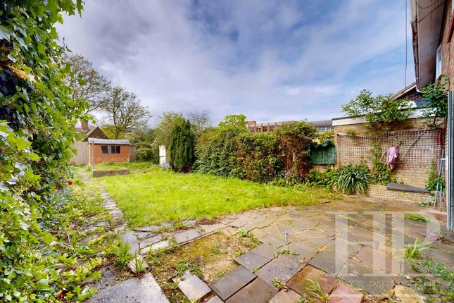65 Kilnmead, Crawley photo 4