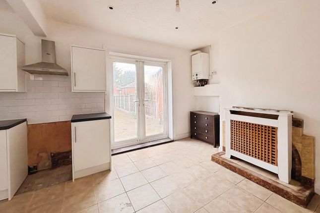 5, Waincliffe Mount, Leeds photo 5