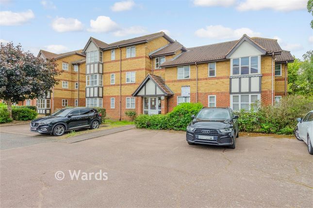 2-bed flat on Thames Gate, St. Edmund's Road, Dartford, £190,000