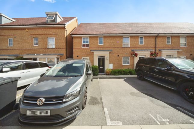 End terrace house for sale in Bank Avenue, Dunstable