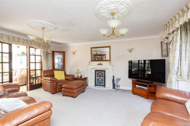 21, Beechfield Road, Leyland photo 2