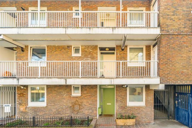 1-bed flat on 14, Ringmer Gardens, London, £350,000