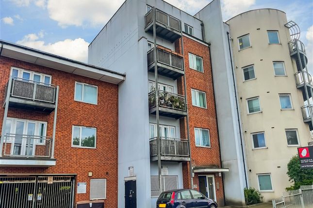 1-bed flat on James Watt Way, Erith, £140,000