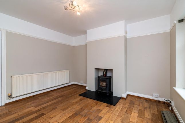 Hillside Drive, Nottingham photo 4