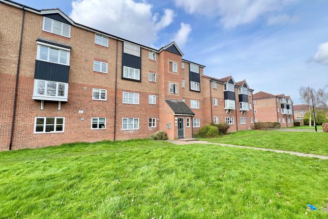 Flat to rent in Treeby Court, George Lovell Drive, Enfield