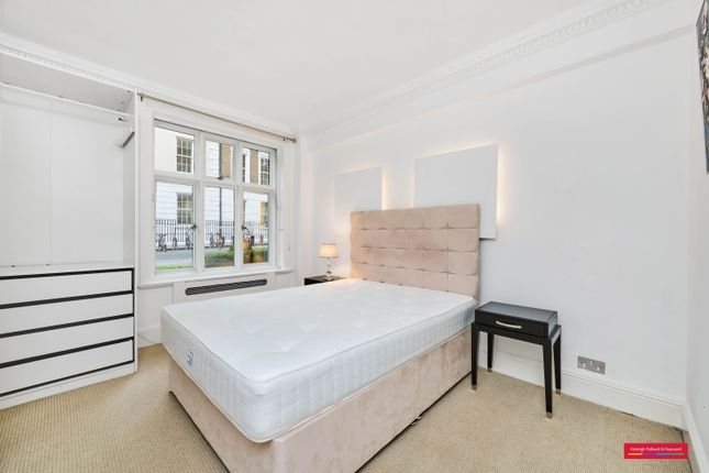 Flat to rent in South Audley Street, London