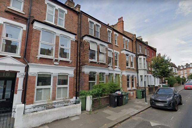 Thumbnail Flat to rent in Agincourt Road, London