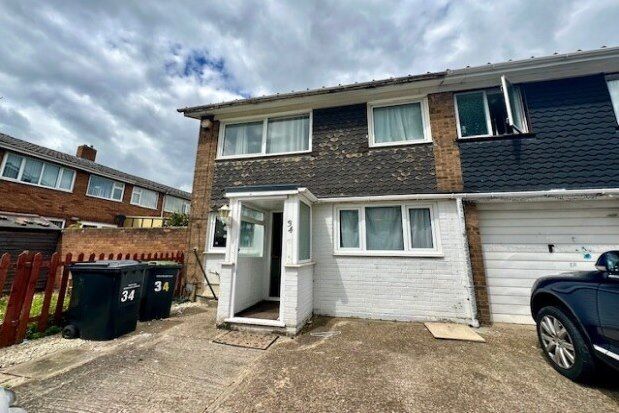 Thumbnail Property to rent in Henderson Way, Bedford