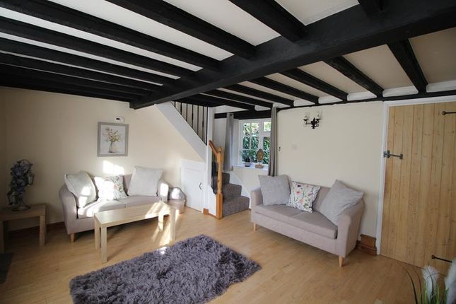 26 Main Road, Biddenham, Bedford photo 3