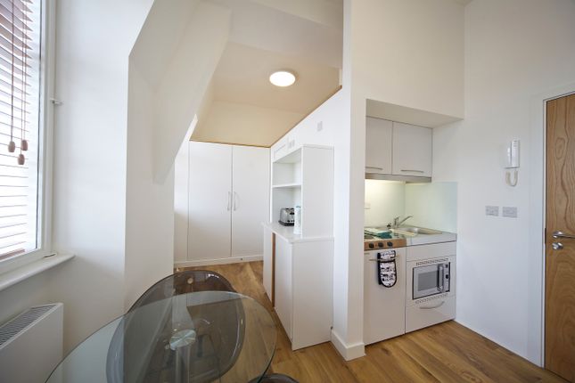 201,, Princess Beatrice House, London photo 3