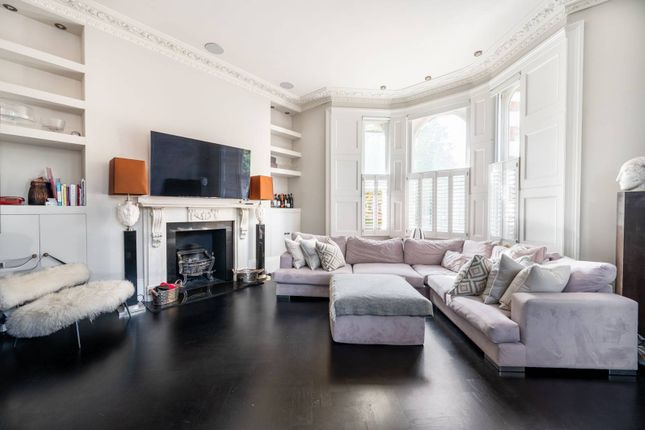 Thumbnail Flat for sale in Observatory Gardens, Notting Hill, London