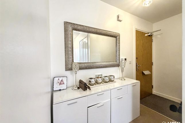 Flat 2, Beret Court, Bongrace Walk, Luton photo 3