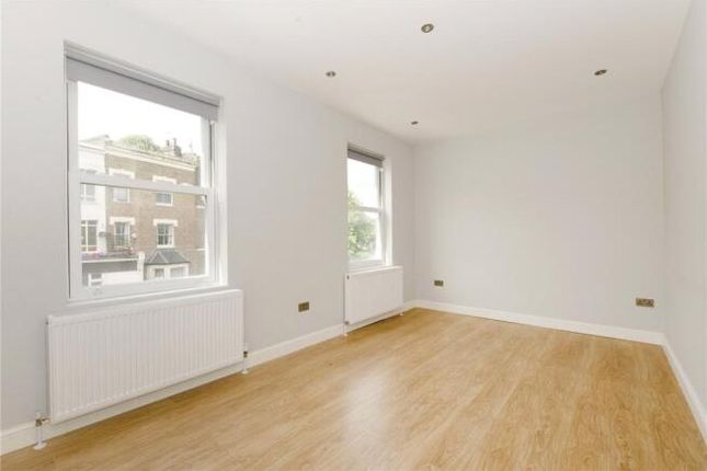 Flat 2, London photo 4