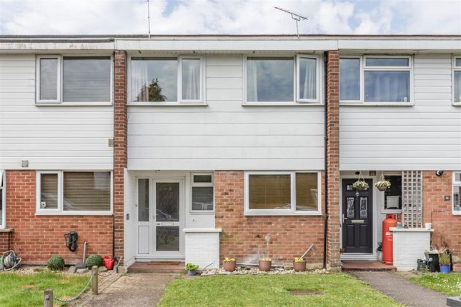 Thumbnail Terraced house for sale in Hawthorn Way, New Haw, Addlestone