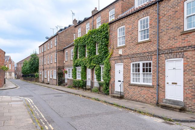 Thumbnail Town house for sale in Aldwark, York City Centre