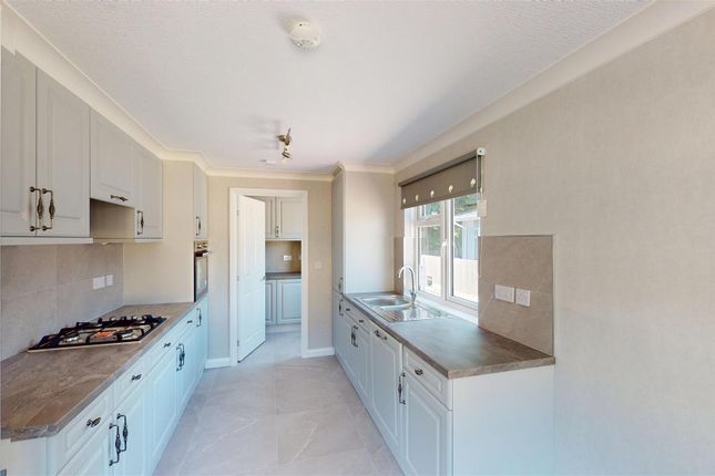 4, Pont Pentre Residential Park, Pontypridd photo 2