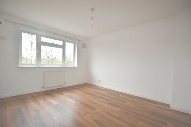 Carlisle Road, Surrey photo 5