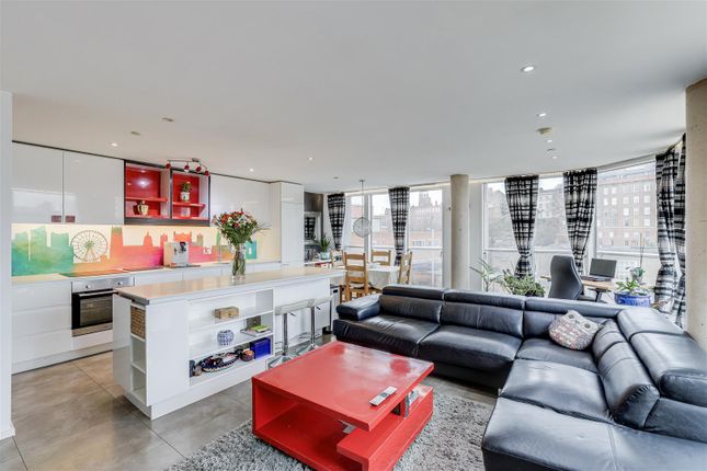 Flat for sale in Canal Street, City Centre, Nottinghamshire