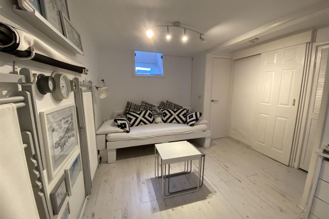 Flat for sale in Teetotal Street, St. Ives
