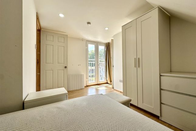 11, St. Alfege Road, London photo 4