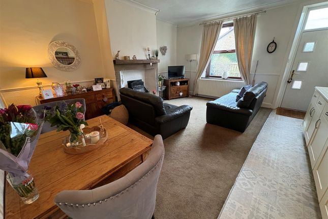 55, Moor Lane, Cleckheaton photo 2