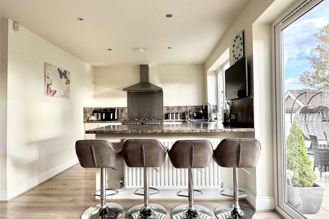 Top Dartford Road, Hextable photo 4