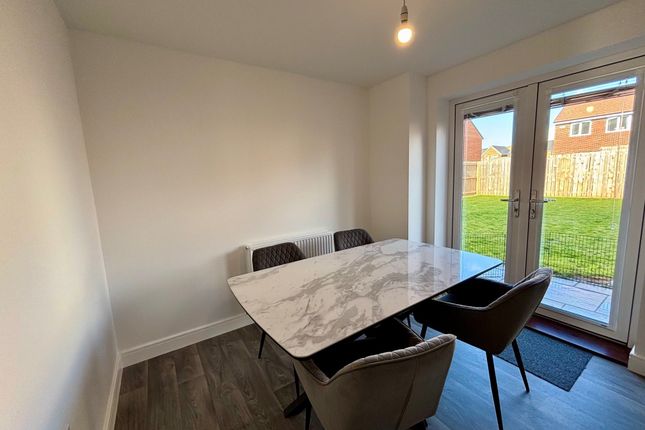 55, Newcastle upon Tyne photo 4