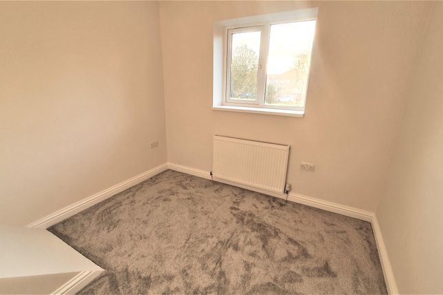 Semi-detached house to rent in Linmere Walk, Houghton Regis, Dunstable
