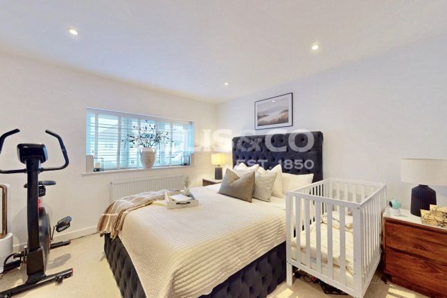 FLAT 3, 17, Locarno Road, Greenford photo 3