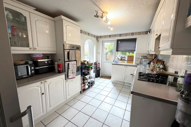 17a, Buckingham Close, DIDCOT photo 4