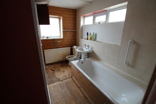 57, Princes Avenue, Withernsea photo 5