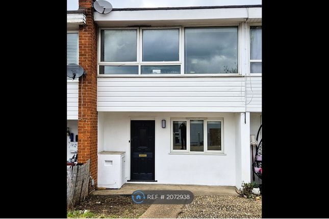 Terraced house to rent in The Mews, Ilford