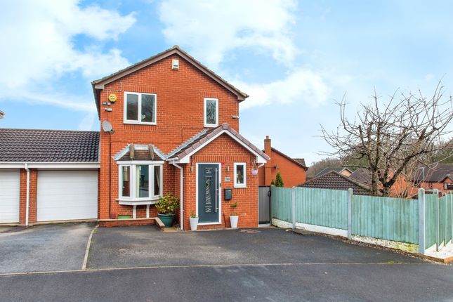 Thumbnail Link-detached house for sale in Ibbetson Oval, Morley, Leeds