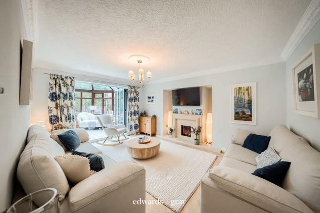 9, Walkers Way, Coleshill photo 2