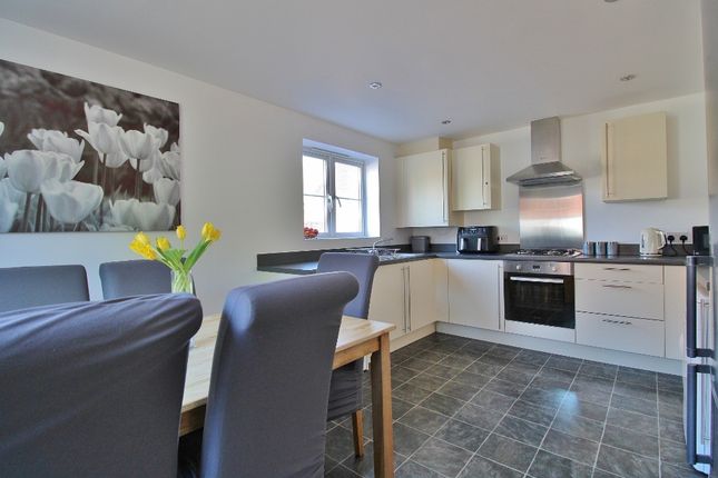 Copy, 75, Bell Davies Road, Fareham photo 3