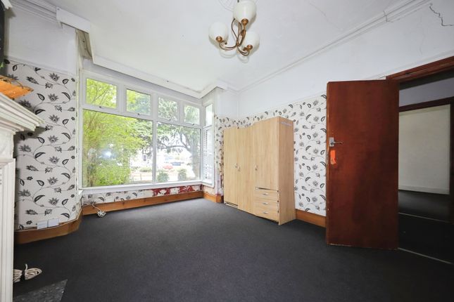 176, Tettenhall Road, West Midlands photo 4