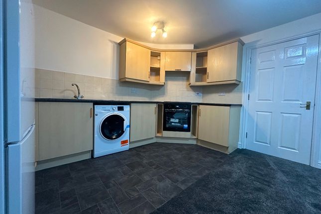 35 Weavers Court, Blackburn photo 3