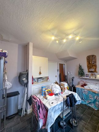 13, Courtfield Avenue, Blackpool photo 4