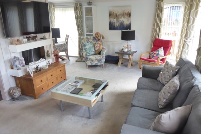 Mobile/park home for sale in Edgeley Park, Farley Green, Guildford, Surrey