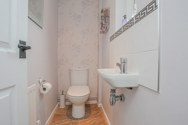 31, Hollybush Road, Hook Norton photo 3