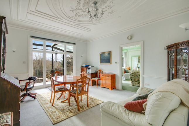The Heights, Swissland Hill, East Grinstead photo 4