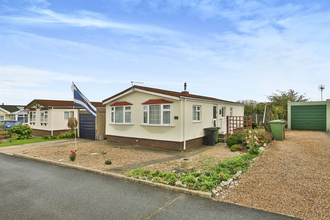 Thumbnail Mobile/park home for sale in Redhill Park, Watton, Thetford
