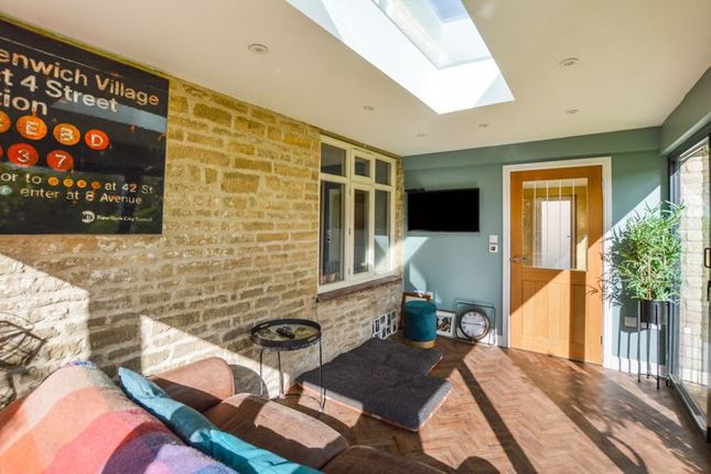 Detached house for sale in Towngate East, Market Deeping, Peterborough